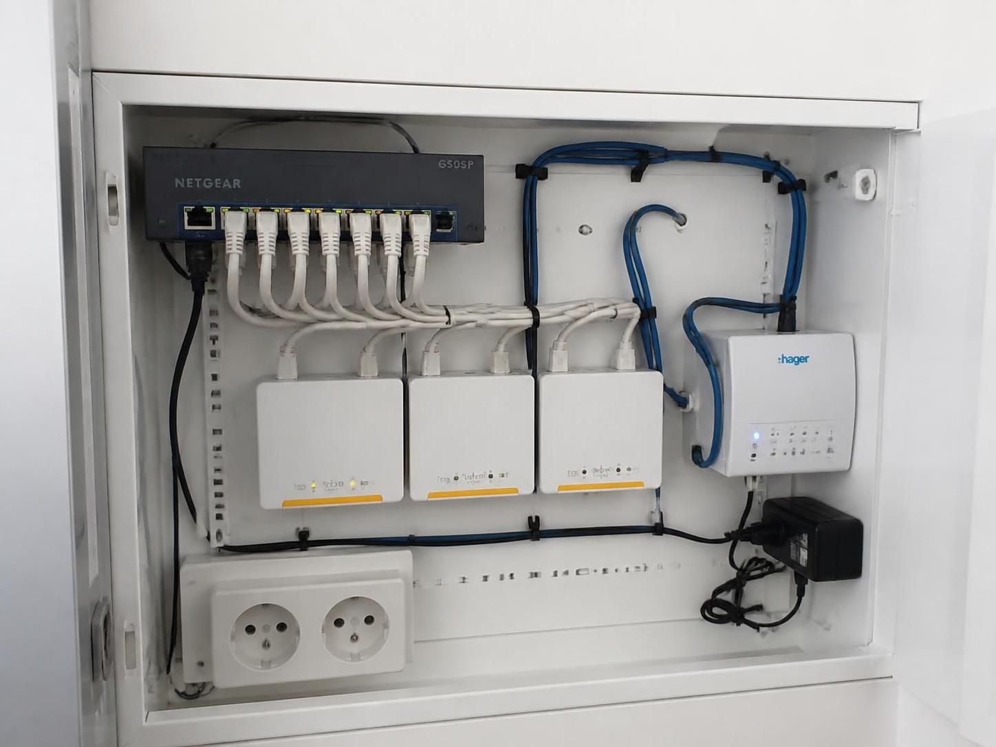 découvrez les astuces essentielles que j'aurais aimé connaître avant de lancer ma maison connectée avec home assistant pour optimiser votre installation et éviter les erreurs courantes.